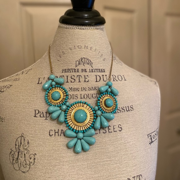Jewelry - Turquoise wire wrapped necklace